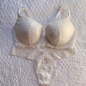 Victoria’s Secret Push Up Bra 36C & Thong Sz M NWOT